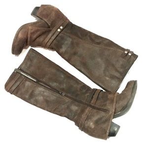 Women Brown leather heel boots size 6.5